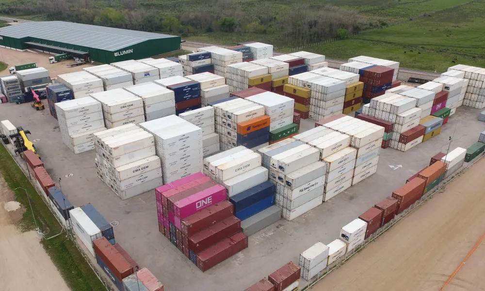 Vista aérea de Terminal de contenedres en Parque Industrial Ruta 5